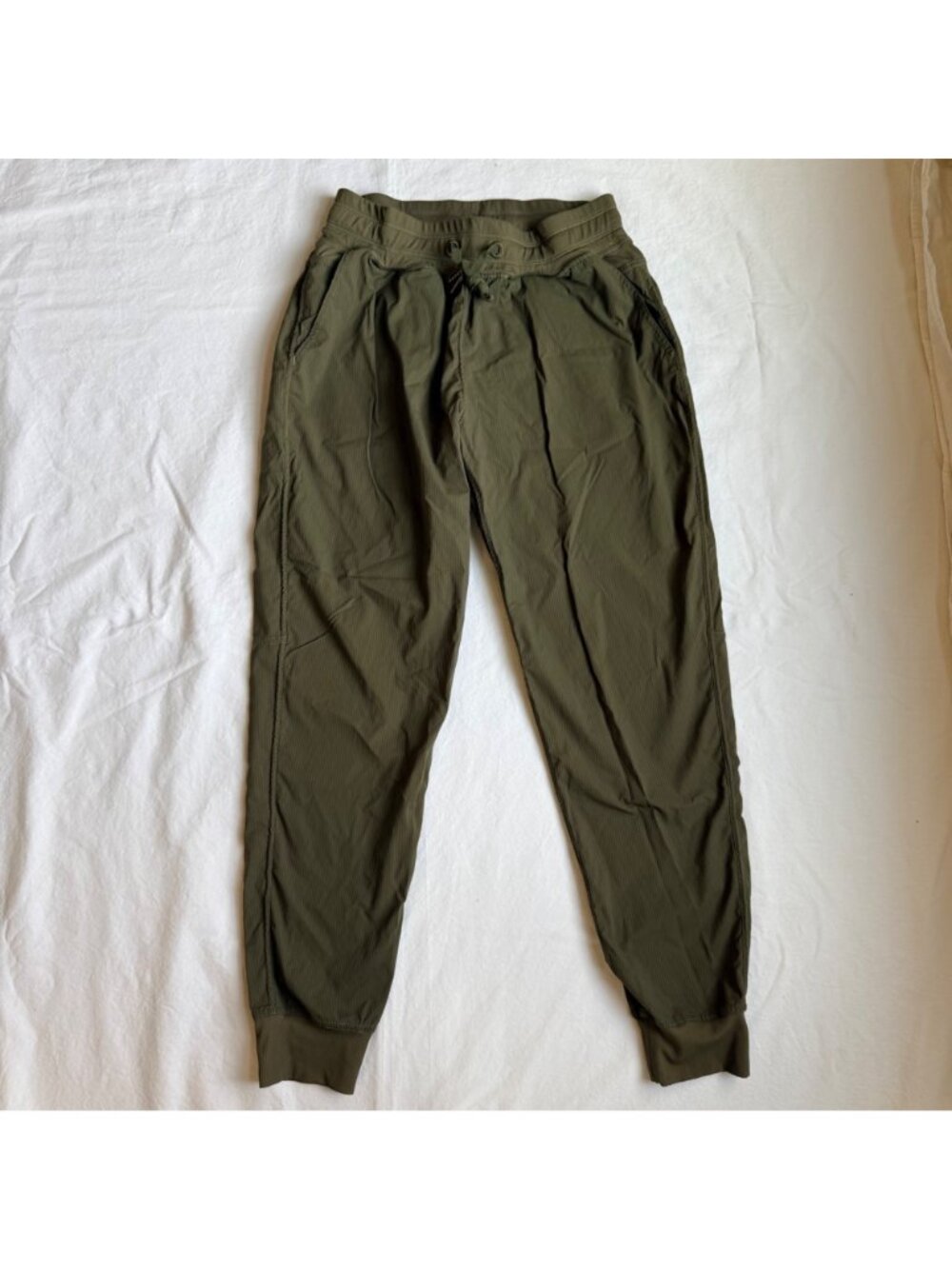 Zyia Active Olive Green Drawstring Joggers Womens Size 6-8 Nylon/Spandex Blend - Picture 2 of 9